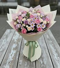 Букет цветов из:  Розы и Хризантемы в Камышах