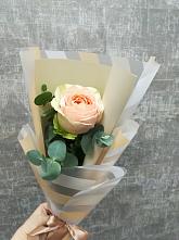 Букет цветов из:  Розы в Камышах