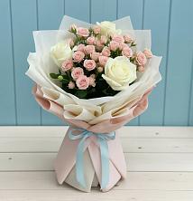 Букет цветов из:  Розы в Камышах