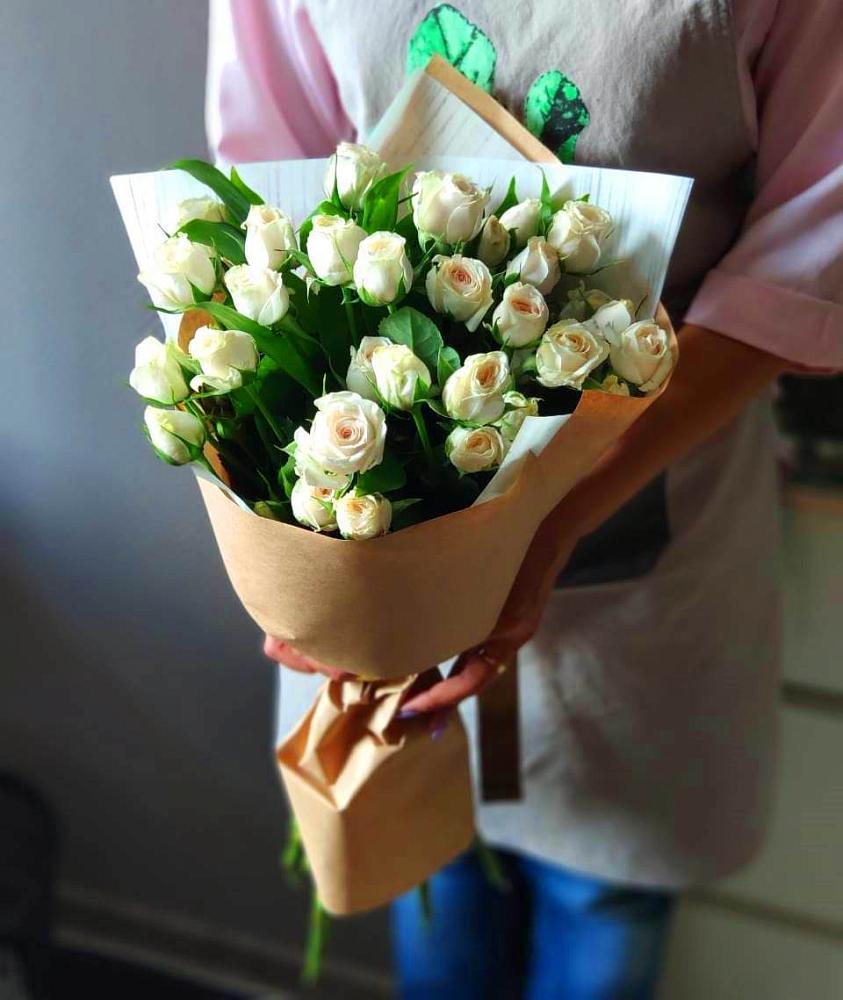 Букет цветов из: Розы в Камышах