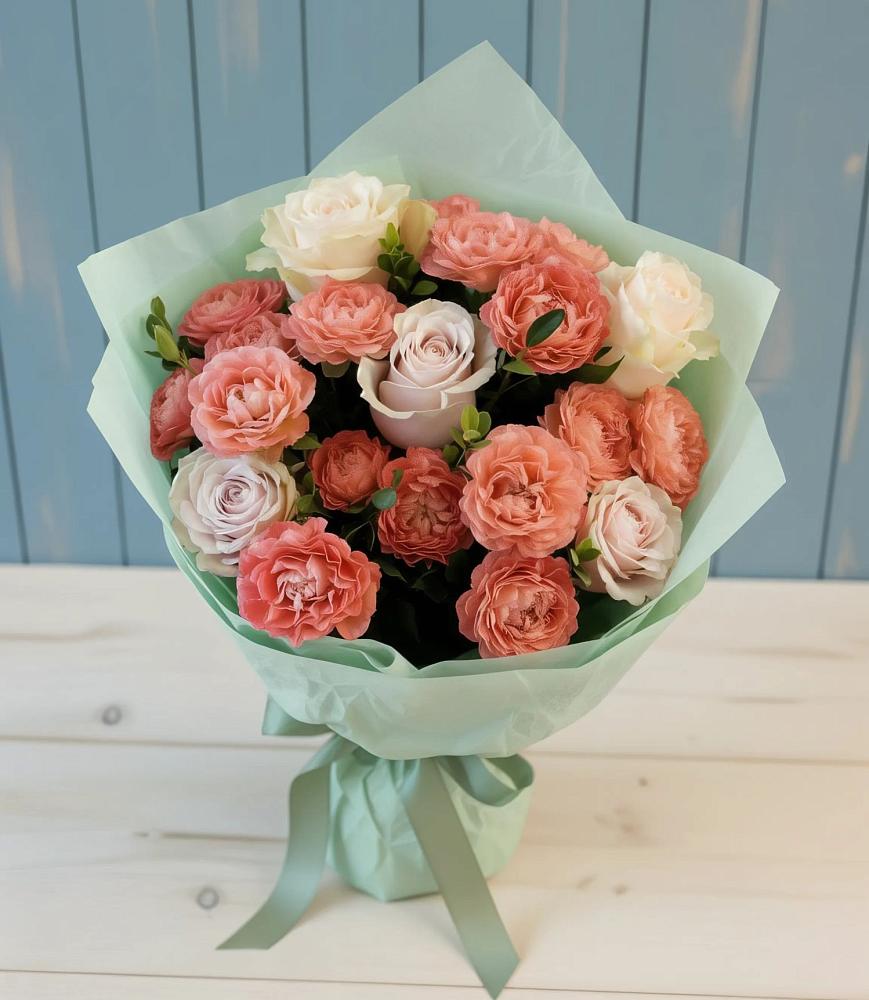 Букет цветов из: Розы в Камышах