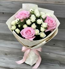 Букет цветов из:  Розы в Камышах