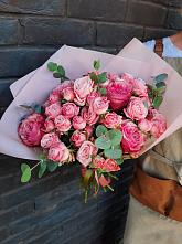Букет цветов из:  Розы в Камышах