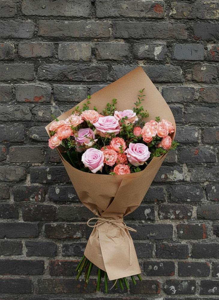 Букет цветов из: Розы в Камышах