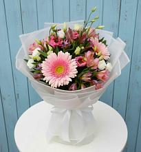 Букет цветов из:  Герберы, Альстромерии и Лизиантусы в Камышах