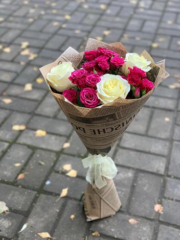 Букет цветов из: Розы в Камышах