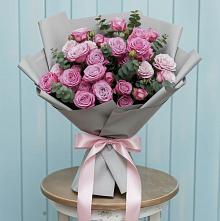 Букет цветов из:  Розы в Камышах
